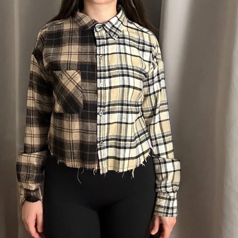 Button Down Long Sleeve Shirt Size S